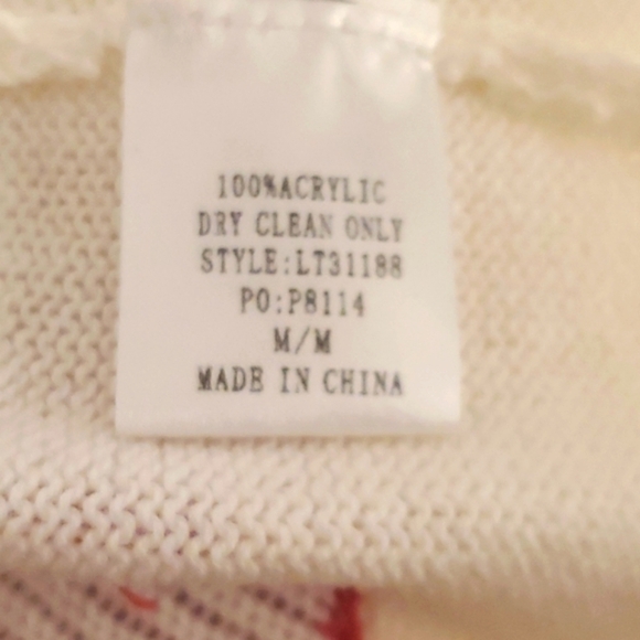 Mainstrip Cream sweater with hearts Size Medium - Picture 11 of 13